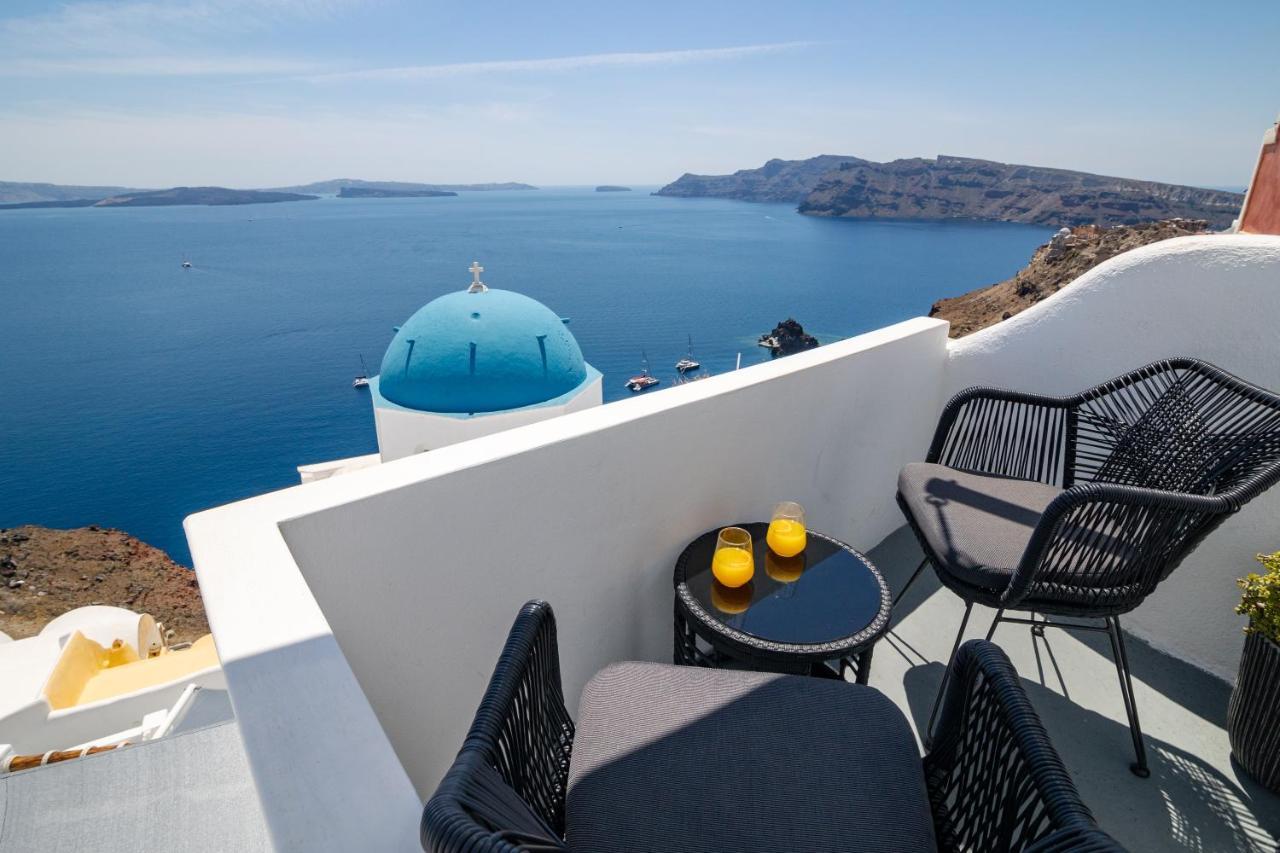 Luxus Vip Suites Oía Exterior photo
