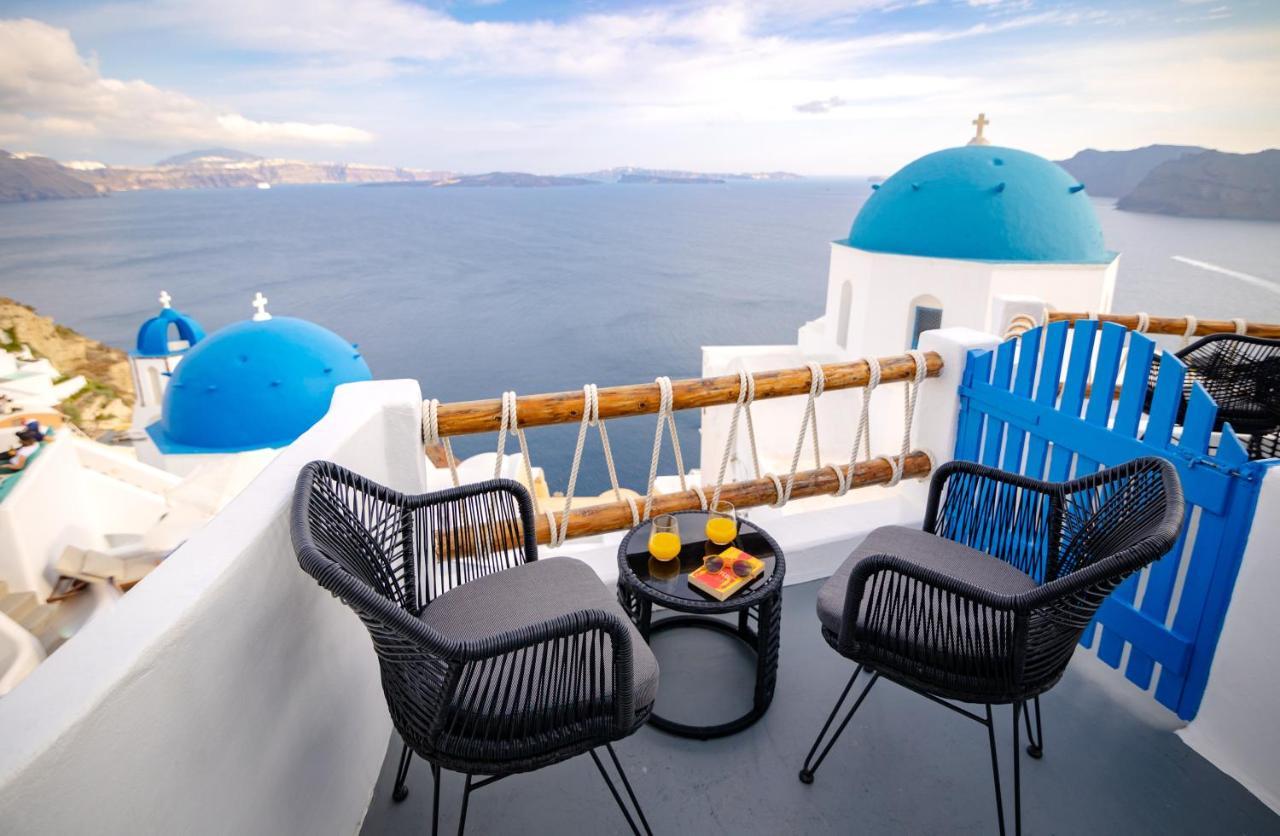 Luxus Vip Suites Oía Exterior photo